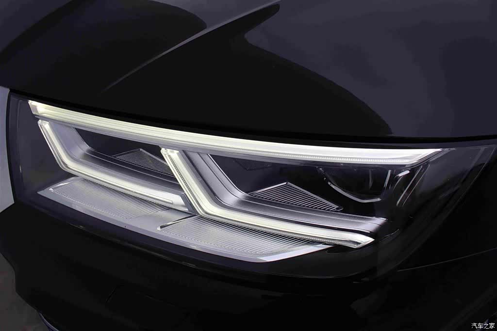 Audi Q5L, 2019 12