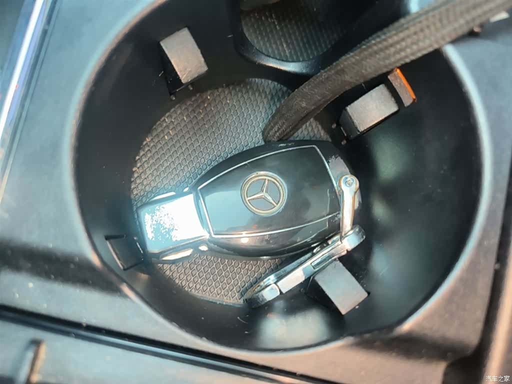 Mercedes-Benz E-Class, 2016 9
