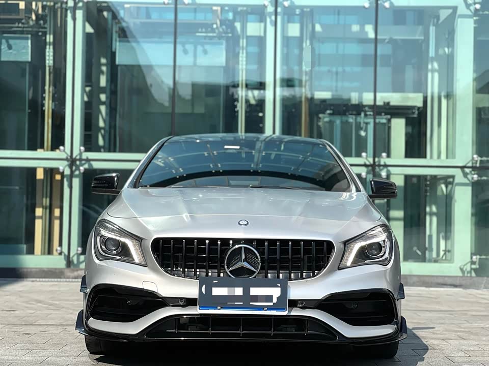 Mercedes-Benz CLA AMG Mercedes-Benz CLA AMG