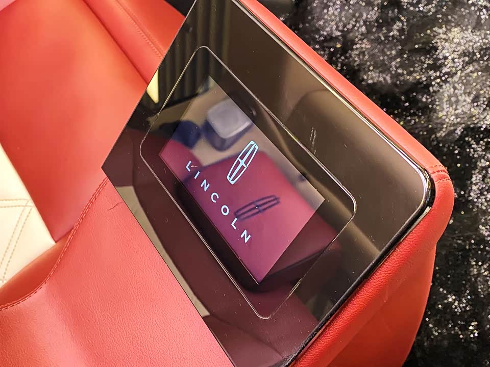 Lincoln Navigator