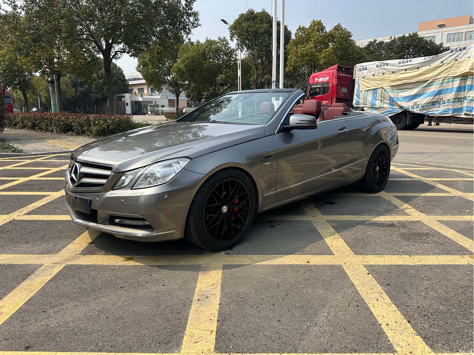 Mercedes-Benz E-Class, 2011 9