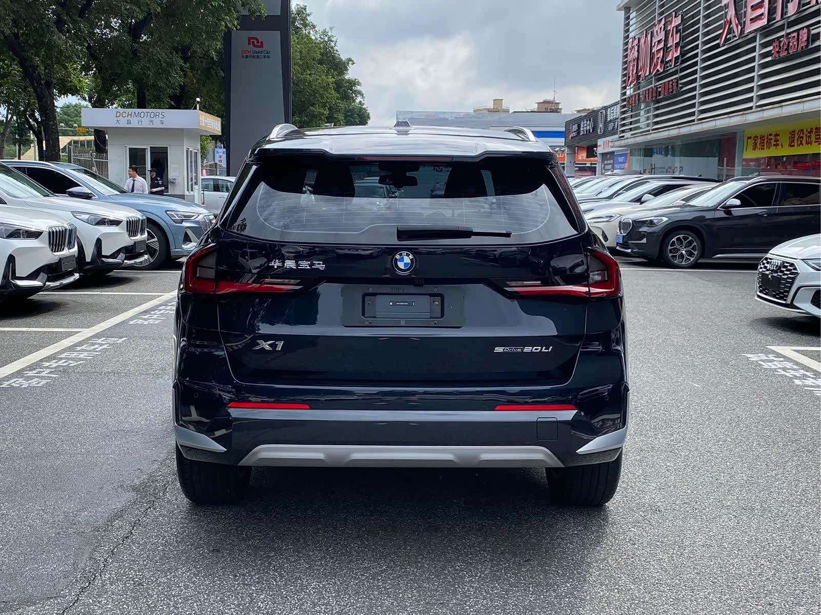 BMW X1, 2023 все фото