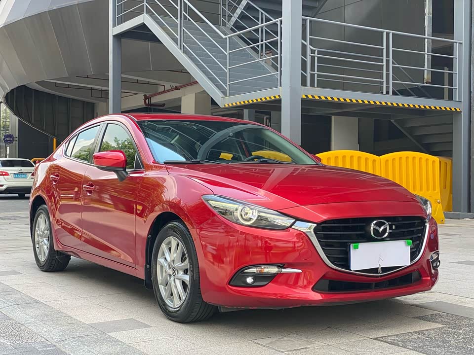 Mazda 3 Angkesaila
