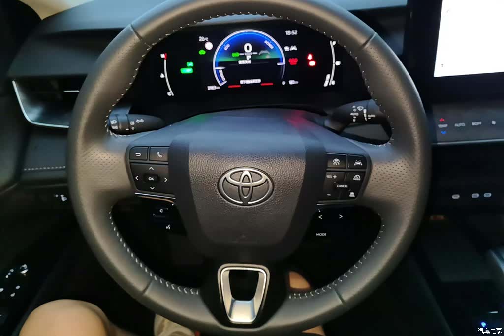 Toyota Camry, 2026 15