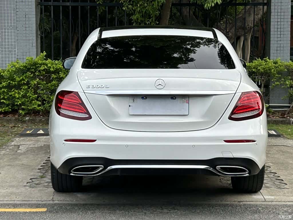Mercedes-Benz E-Class, 2019 6