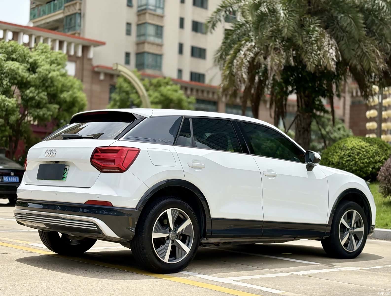 Audi e-tron, 2020 15