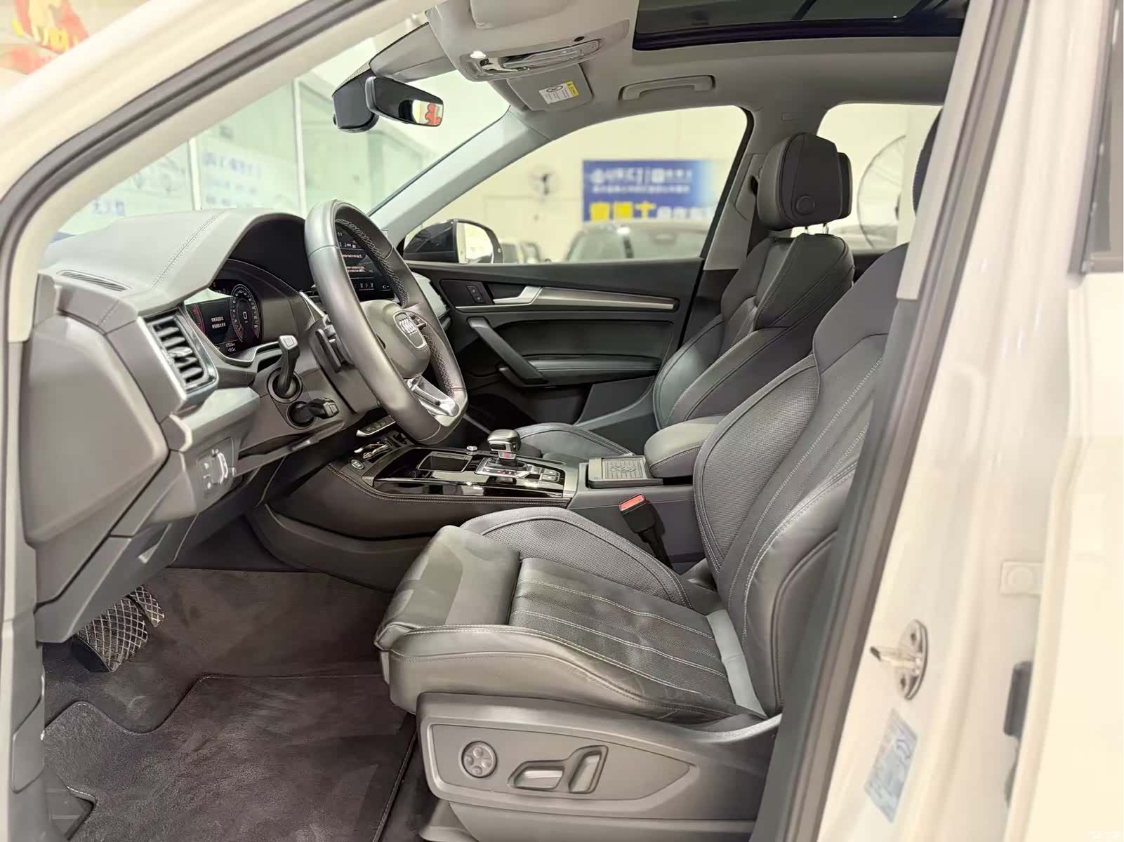 Audi Q5L, 2023 4