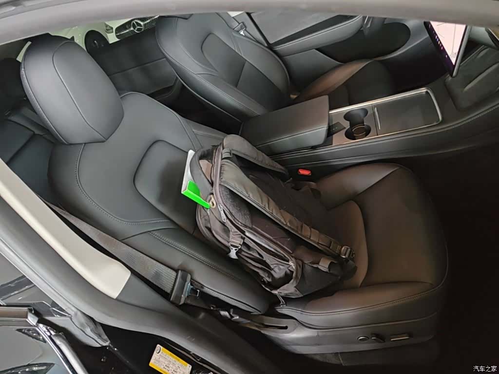 Tesla Model Y, 2021 25