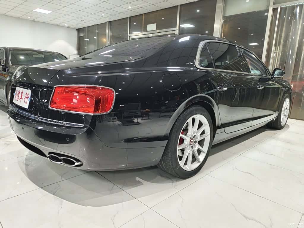 Bentley Flying Spur, 2018 4