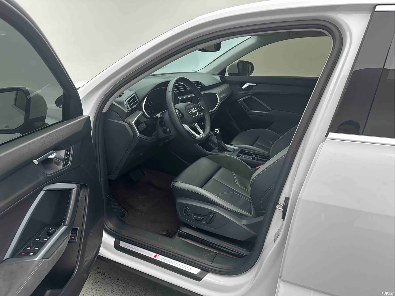 Audi Q3, 2022 9