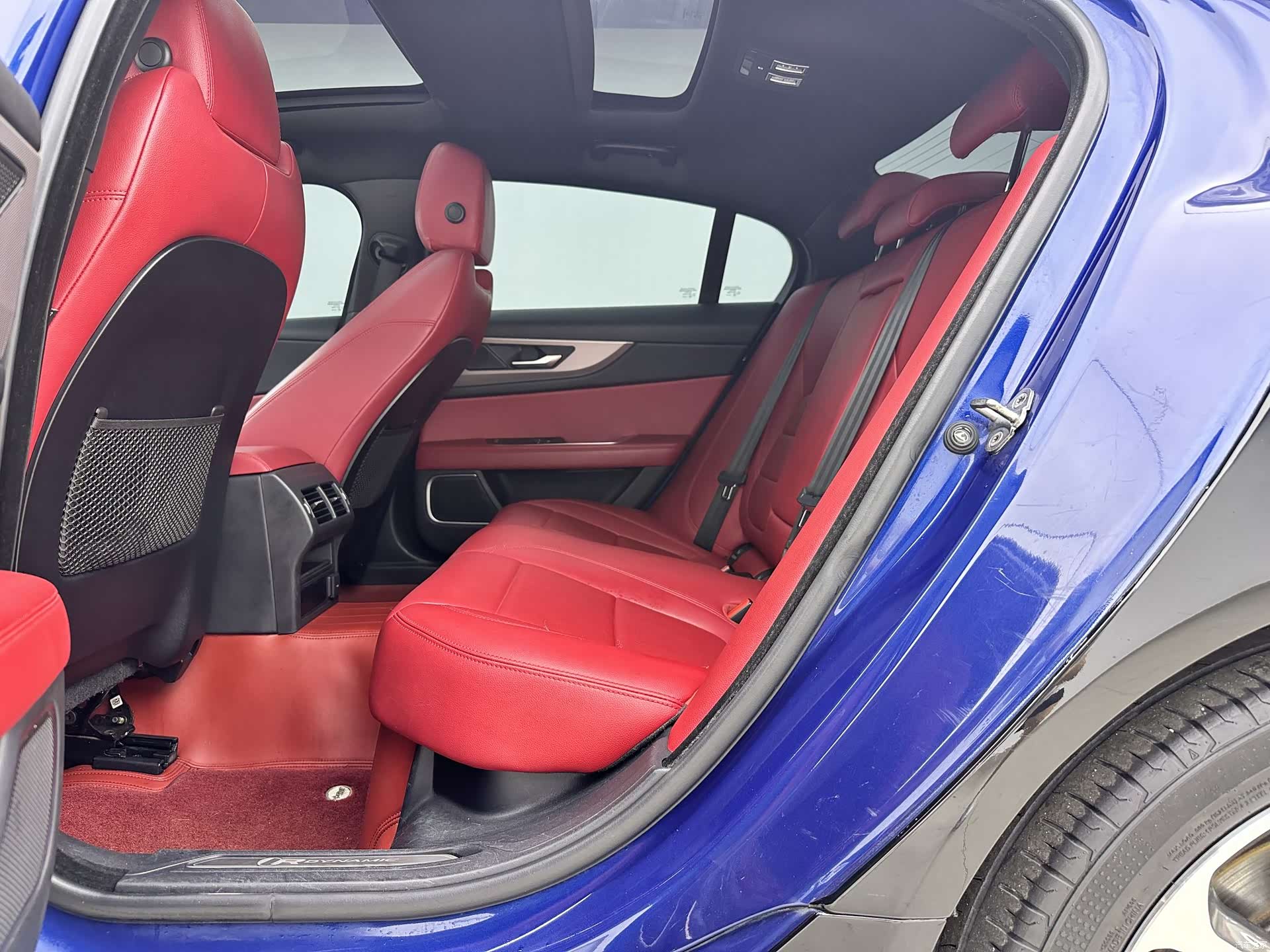 Land Rover XEL, 2021 4