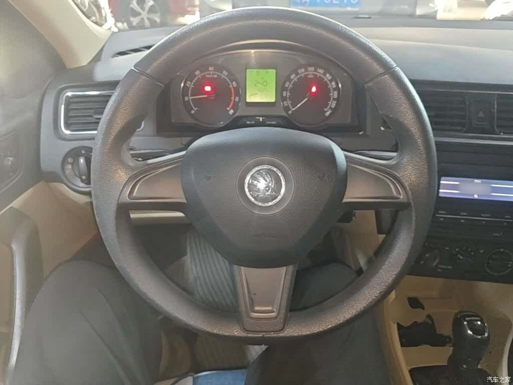 Skoda Rapid, 2016 11