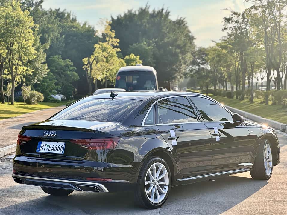 Audi A4L