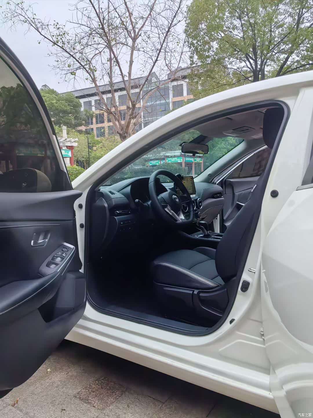 Nissan Sylphy, 2022 все фото