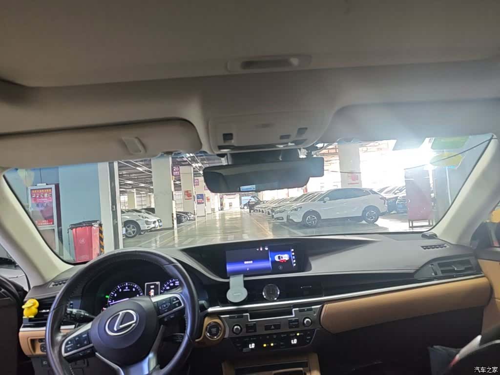 Lexus ES, 2017 18