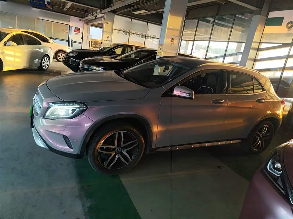 Mercedes-Benz GLA