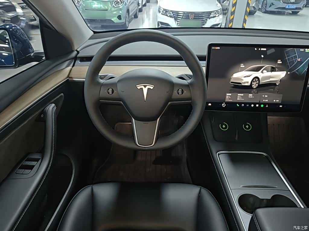 Tesla Model Y, 2022 7