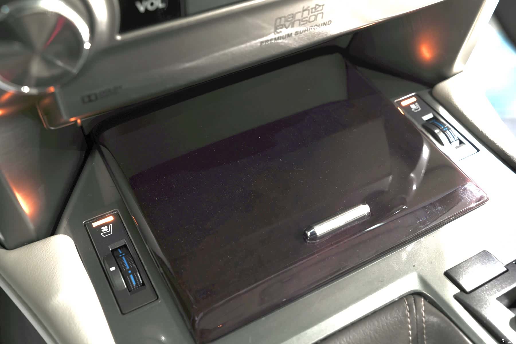 Lexus GX, 2015 13