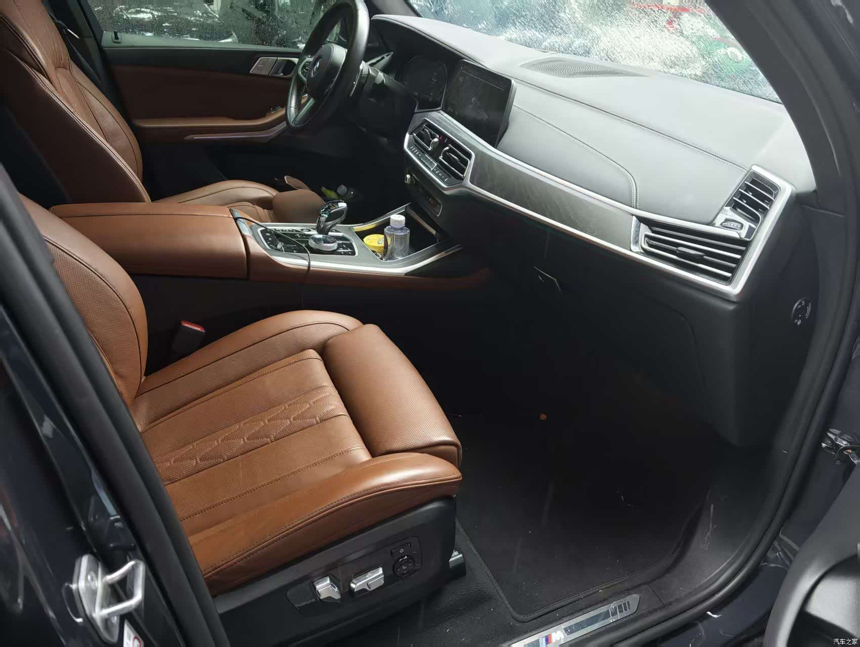 BMW X7, 2023 все фото