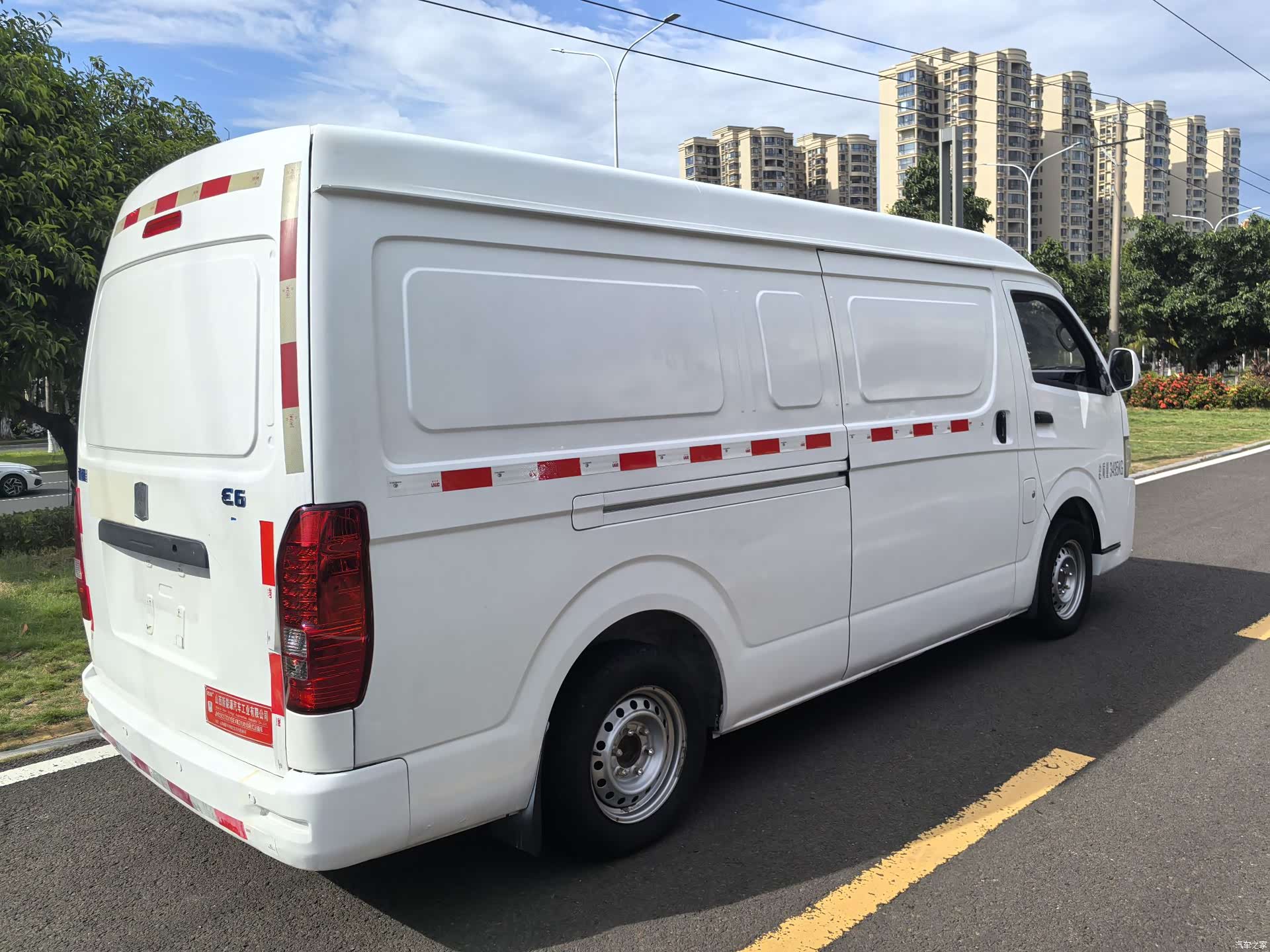 Geely E6, 2022 4