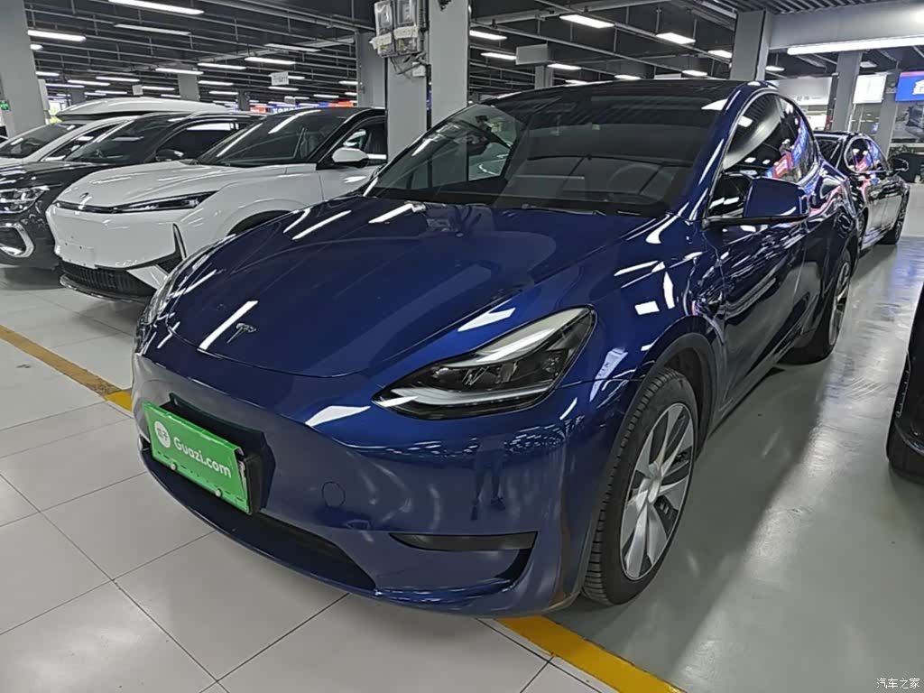 Tesla Model Y, 2022 2