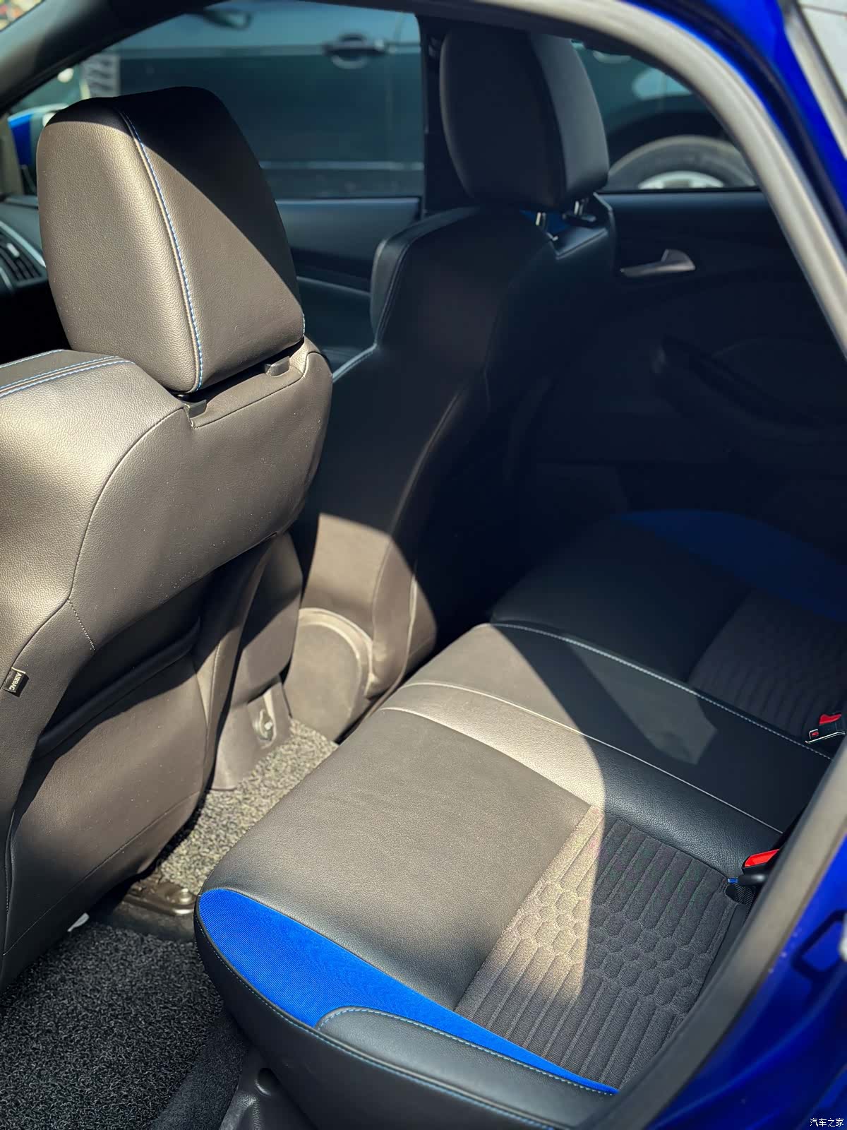 Ford Focus, 2014 18