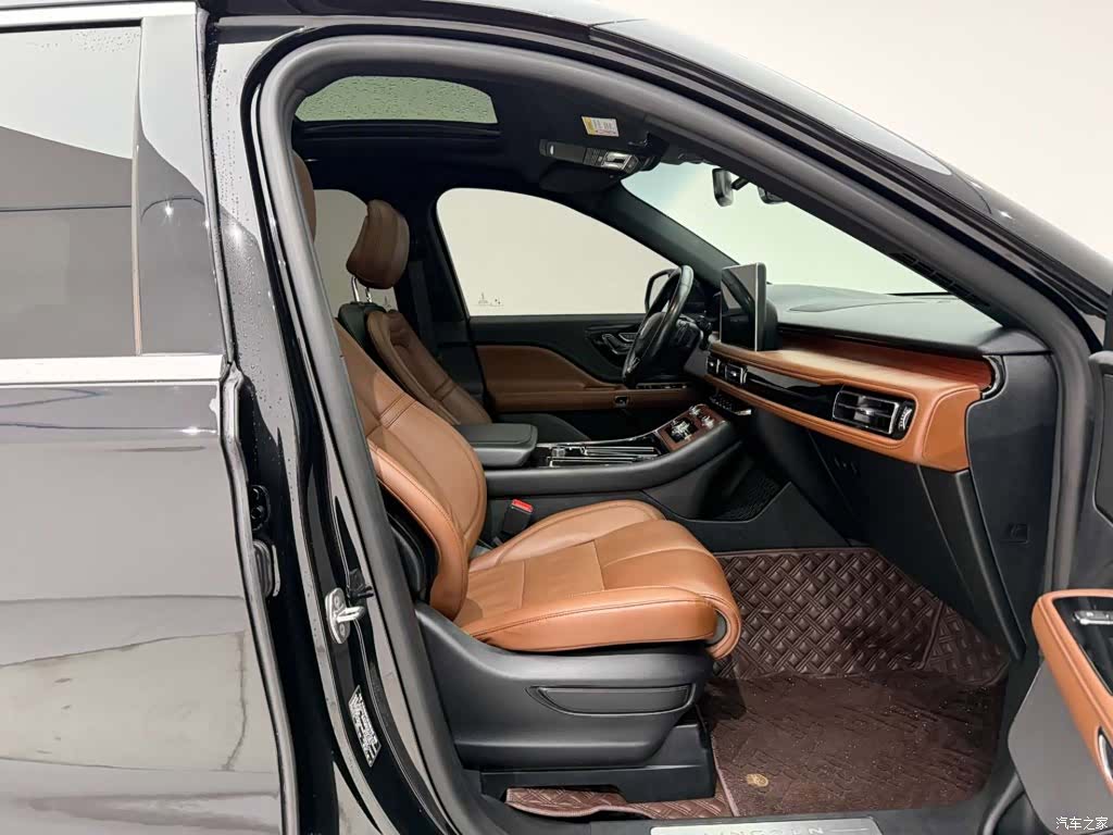 Lincoln Aviator, 2021 19