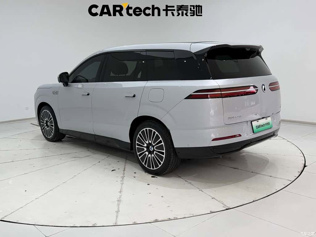 Denza N8, 2025 7