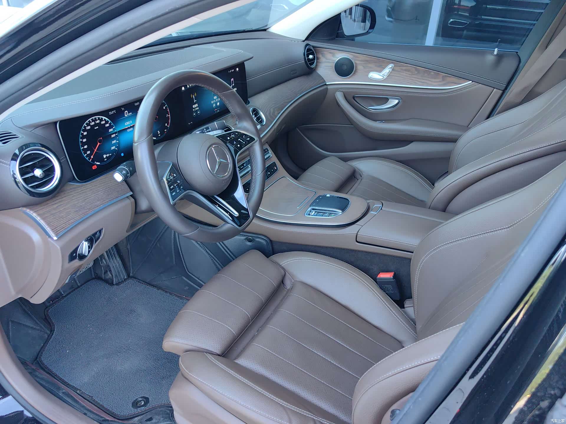 Mercedes-Benz E-Class, 2023 8