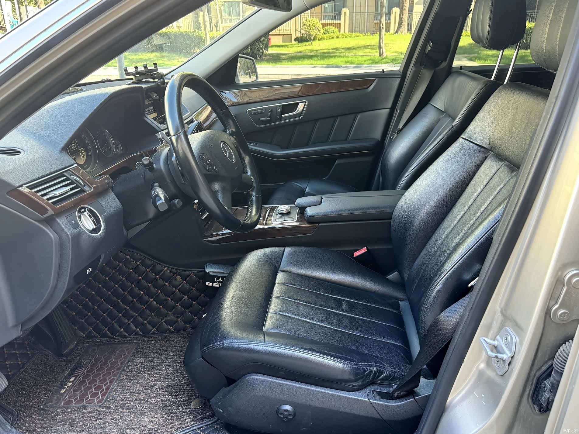 Mercedes-Benz E-Class, 2012 17