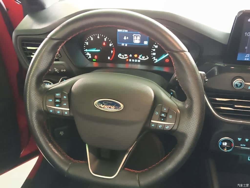 Ford Focus, 2020 11