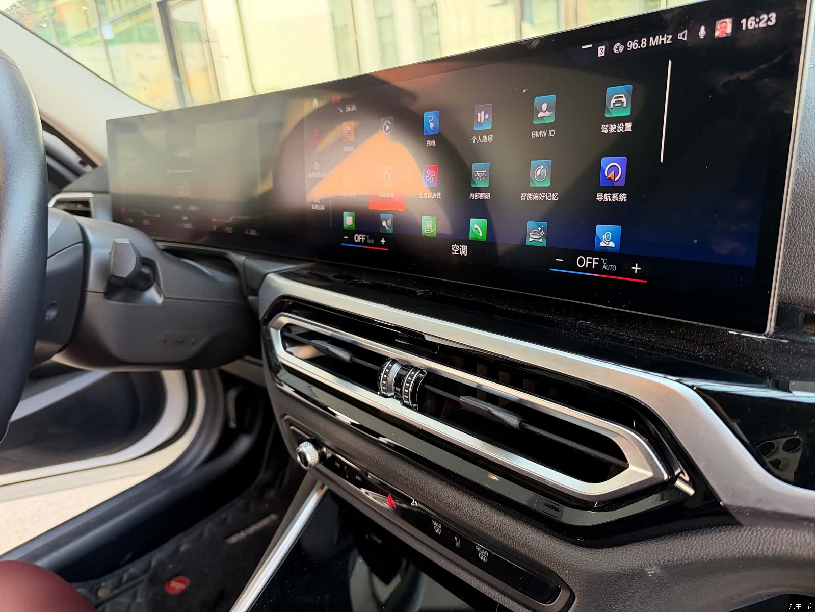 BMW i3, 2022 8