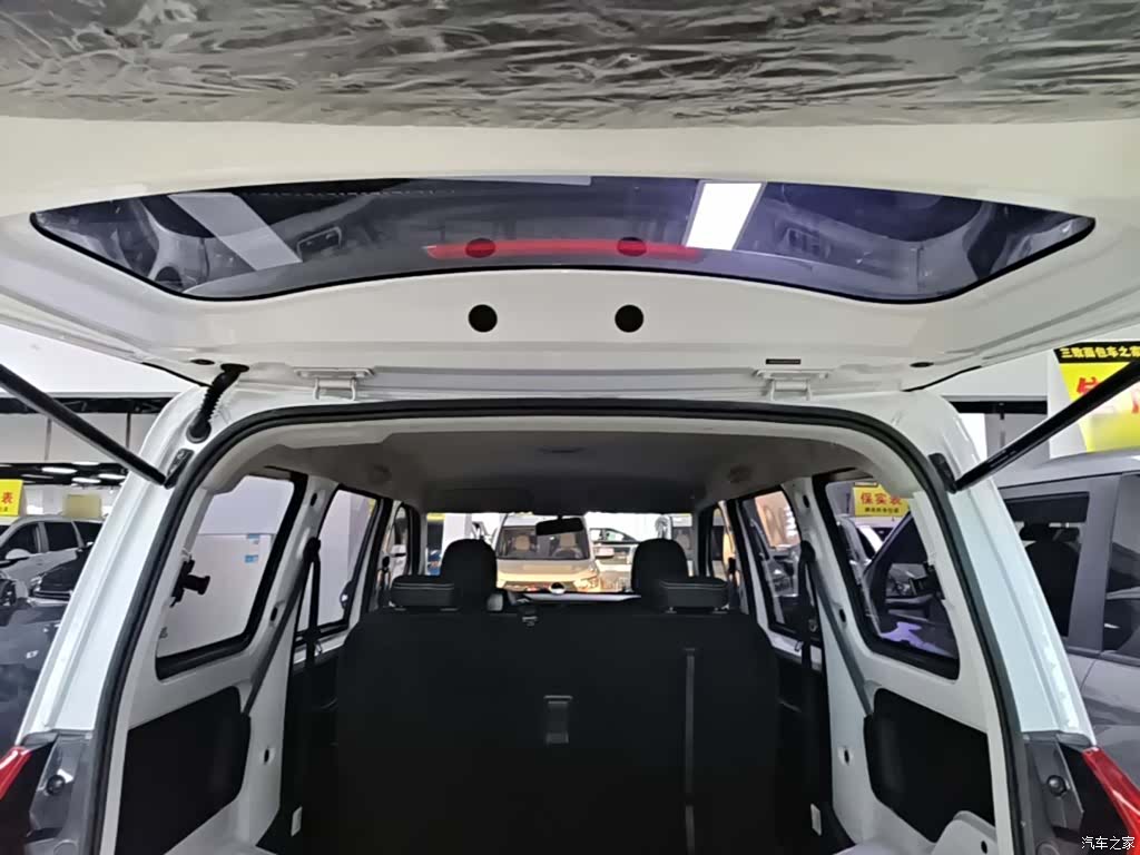 Wuling Hongguang, 2022 19