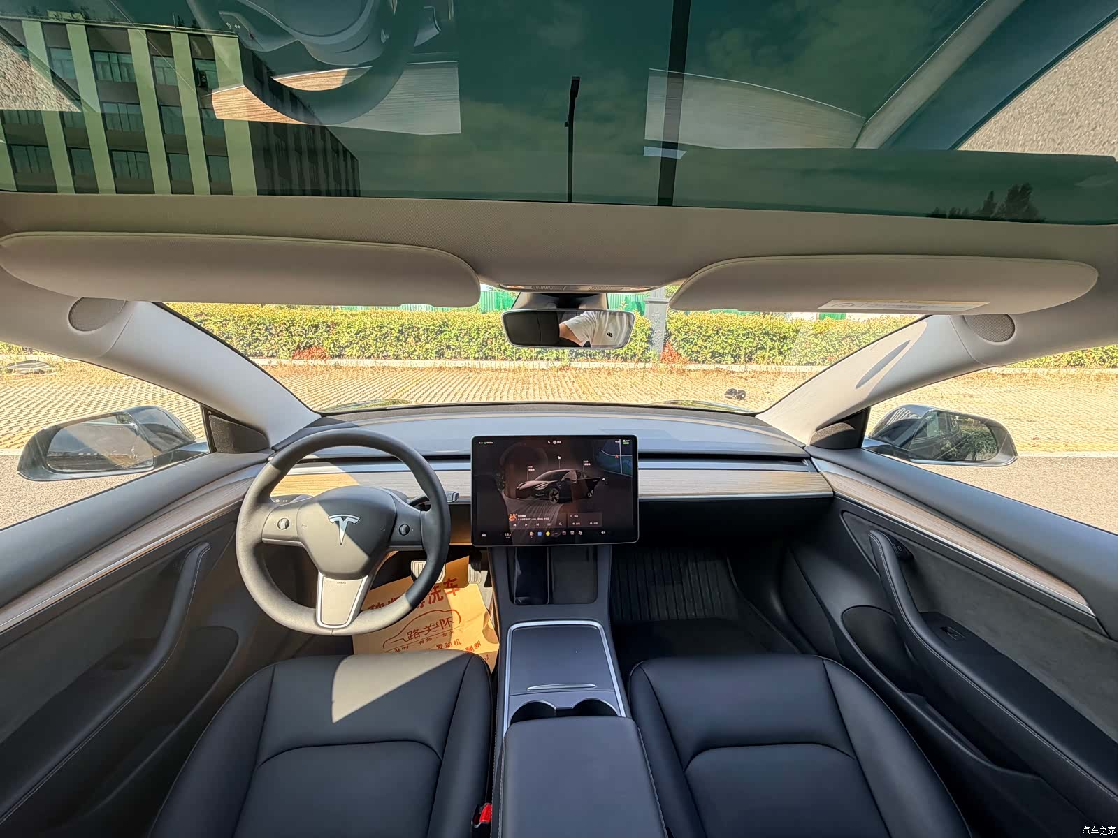 Tesla Model 3, 2023 7