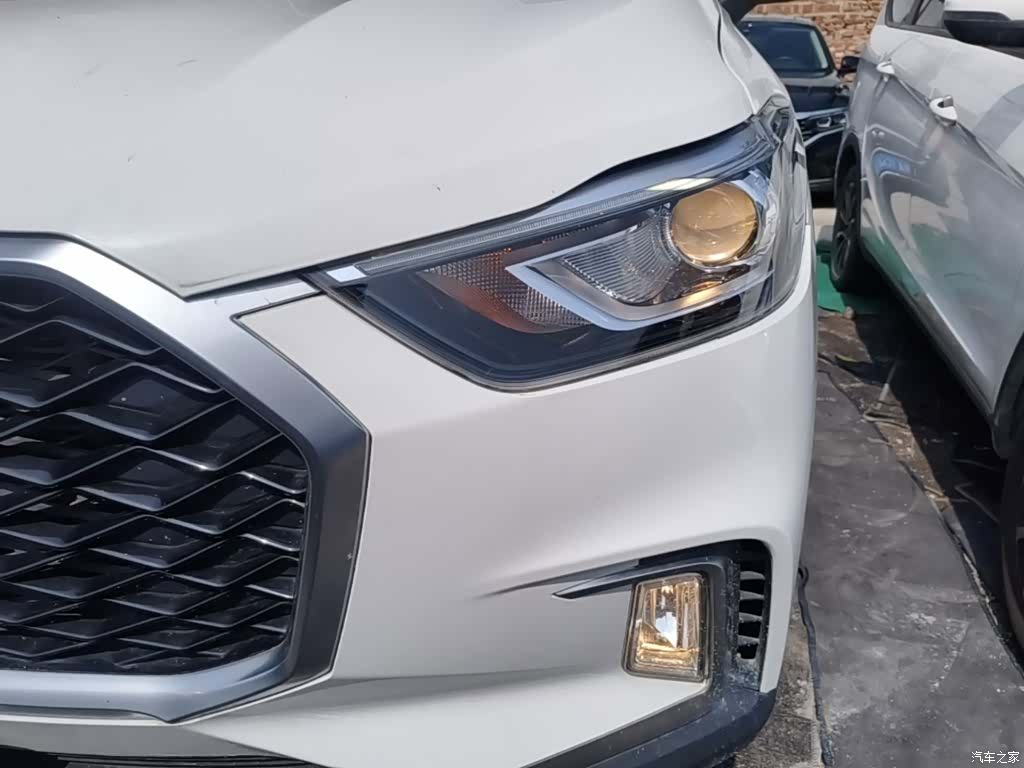 Maxus D90, 2022 24