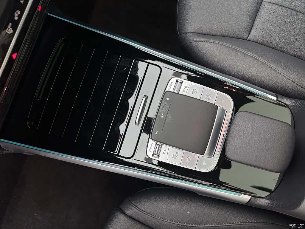 Mercedes-Benz GLB, 2022 14