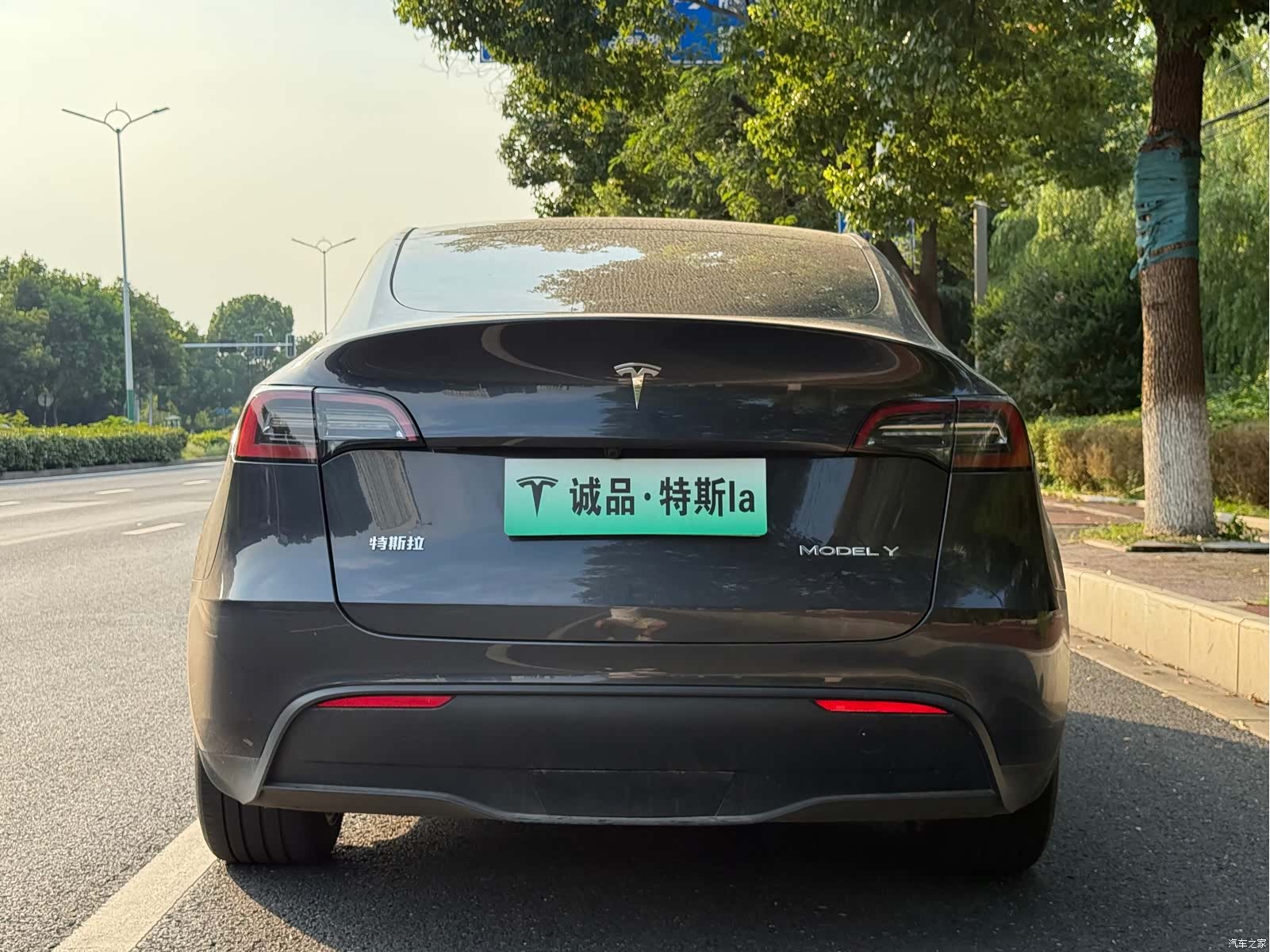 Tesla Model Y, 2024 4