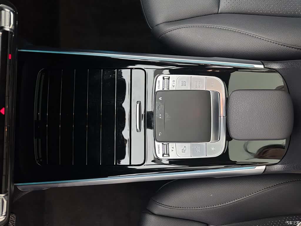Mercedes-Benz GLB, 2022 13