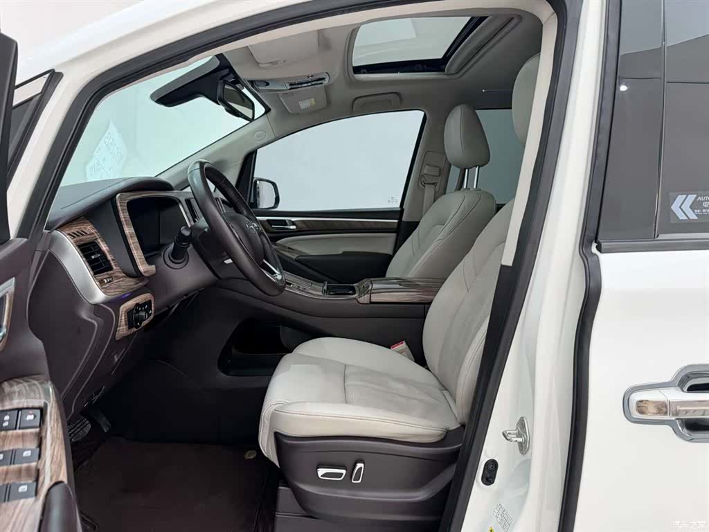 Trumpchi M8, 2021 15