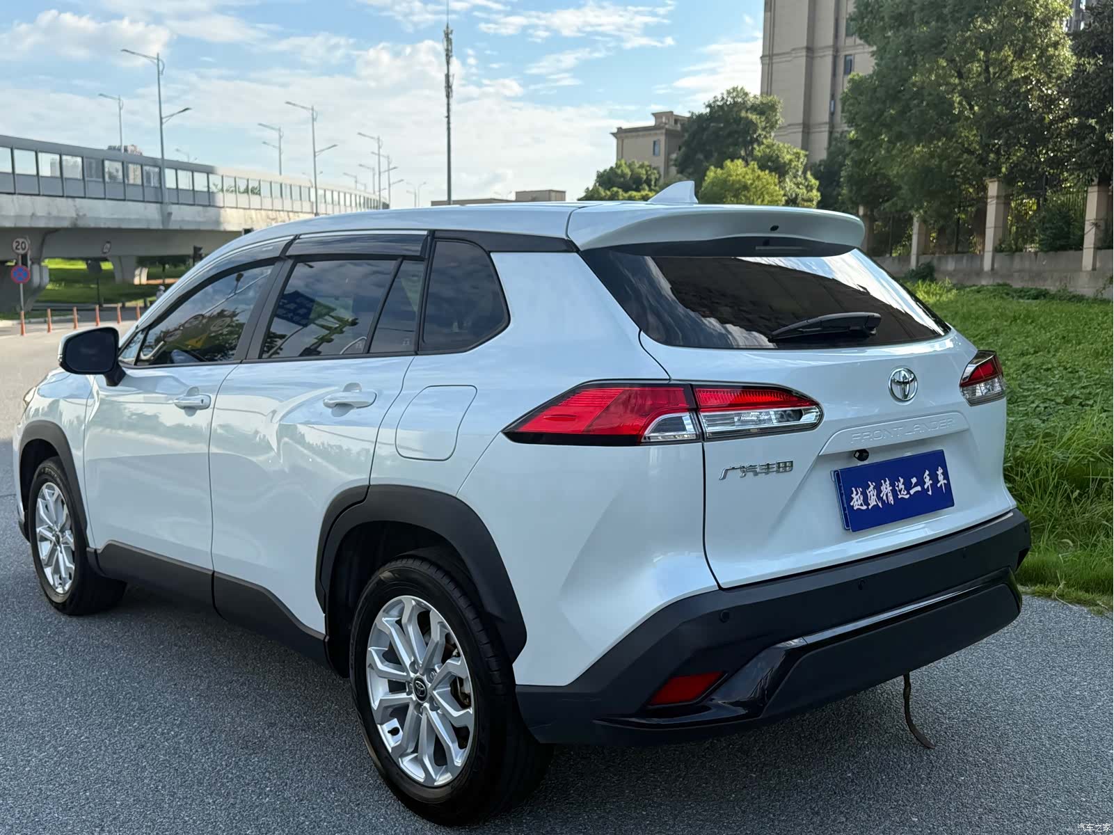 Toyota Frontlander, 2024 4