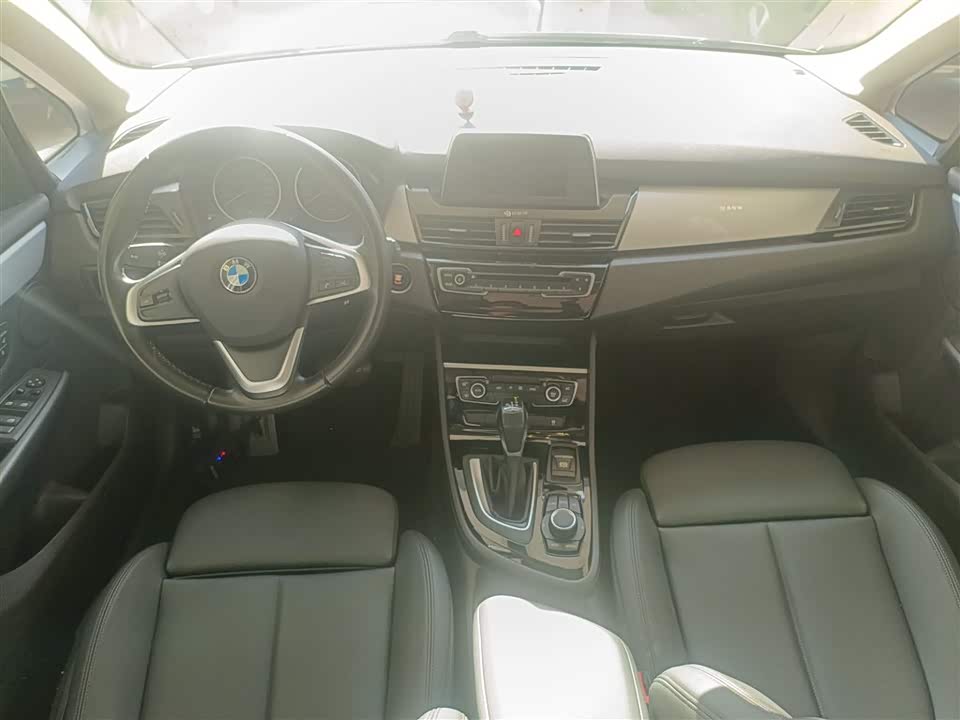 BMW 2 series station wagon