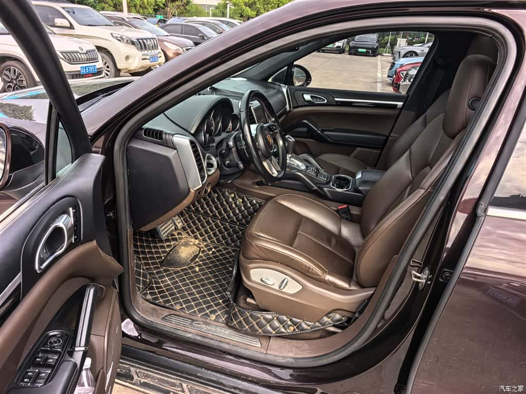 Porsche Cayenne, 2016 11