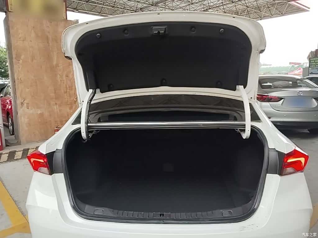 Buick Verano, 2022 19