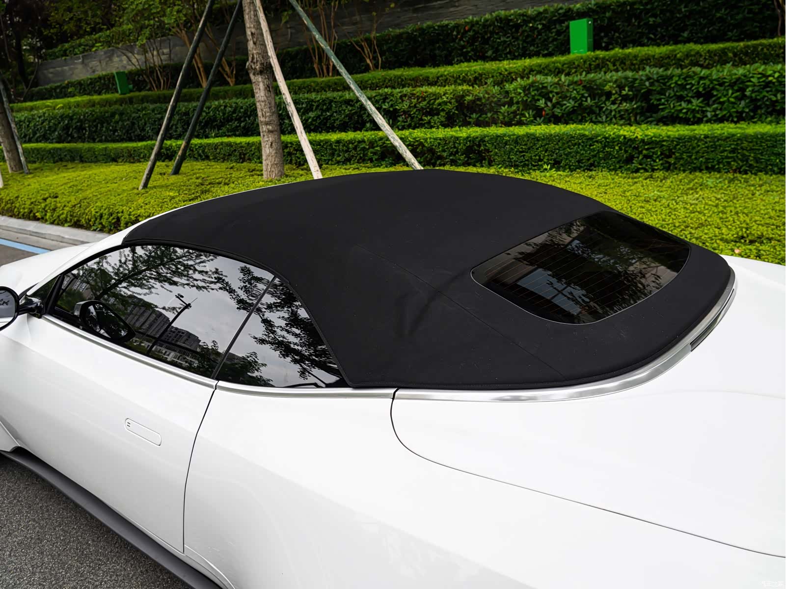Aston Martin DB11, 2020 34