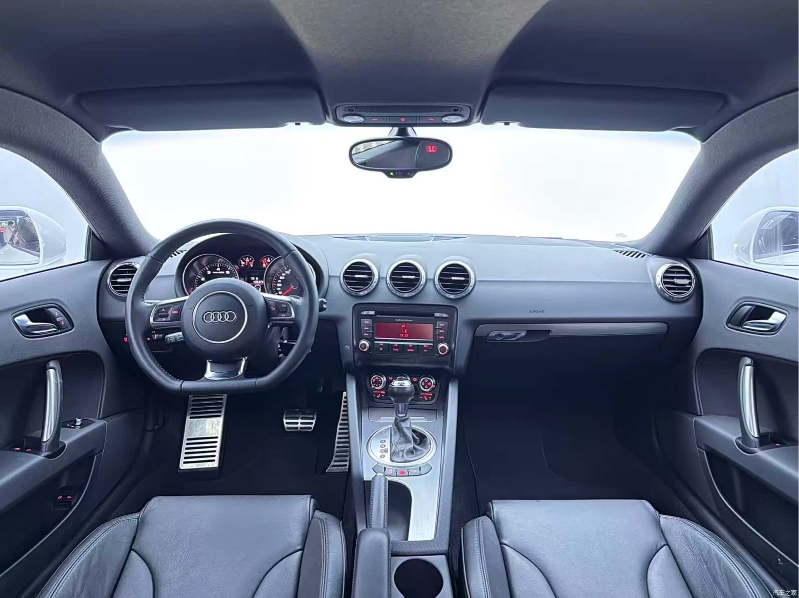 Audi TT, 2012 9