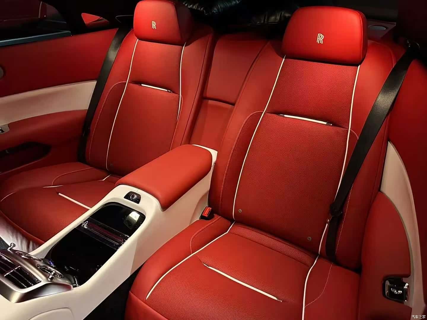 Rolls-Royce Wraith, 2019 6
