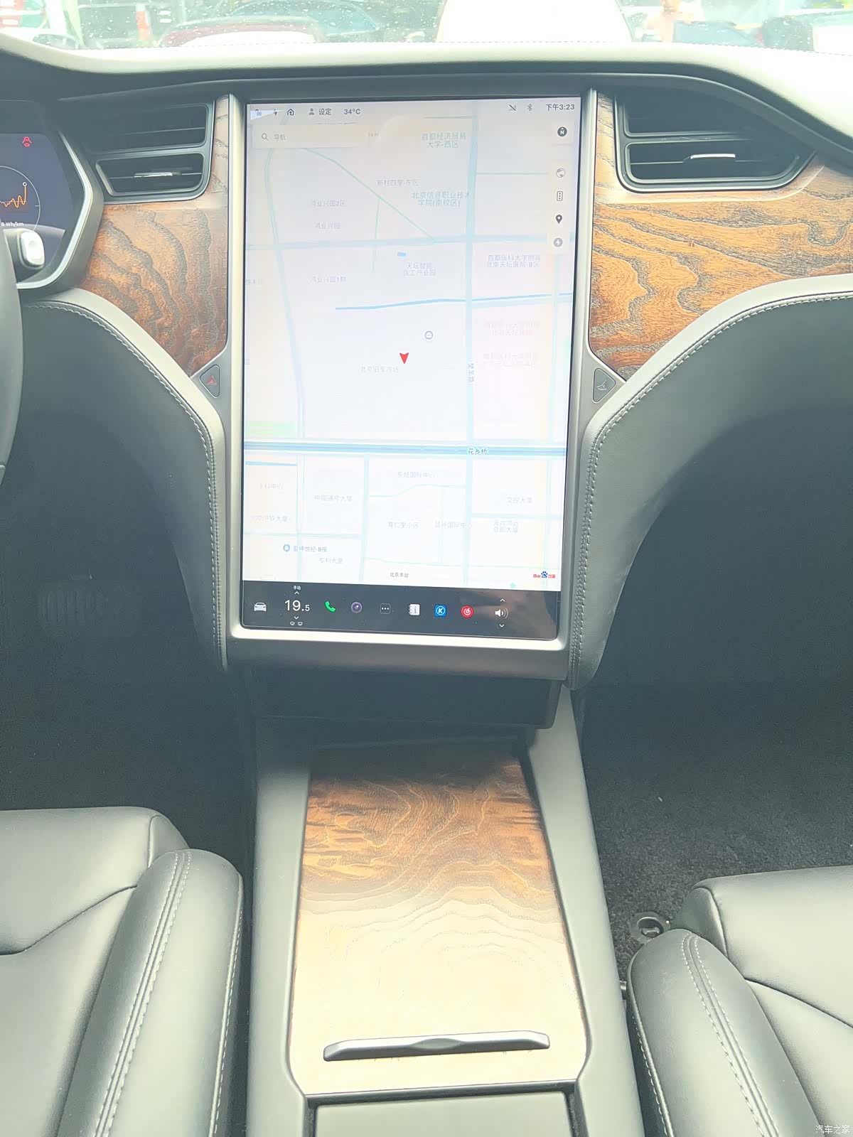 Tesla Model S, 2019 13