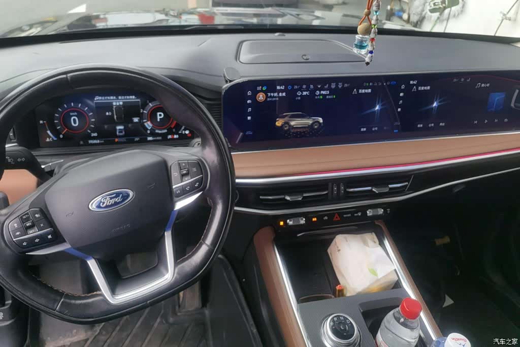Ford Explorer, 2024 12