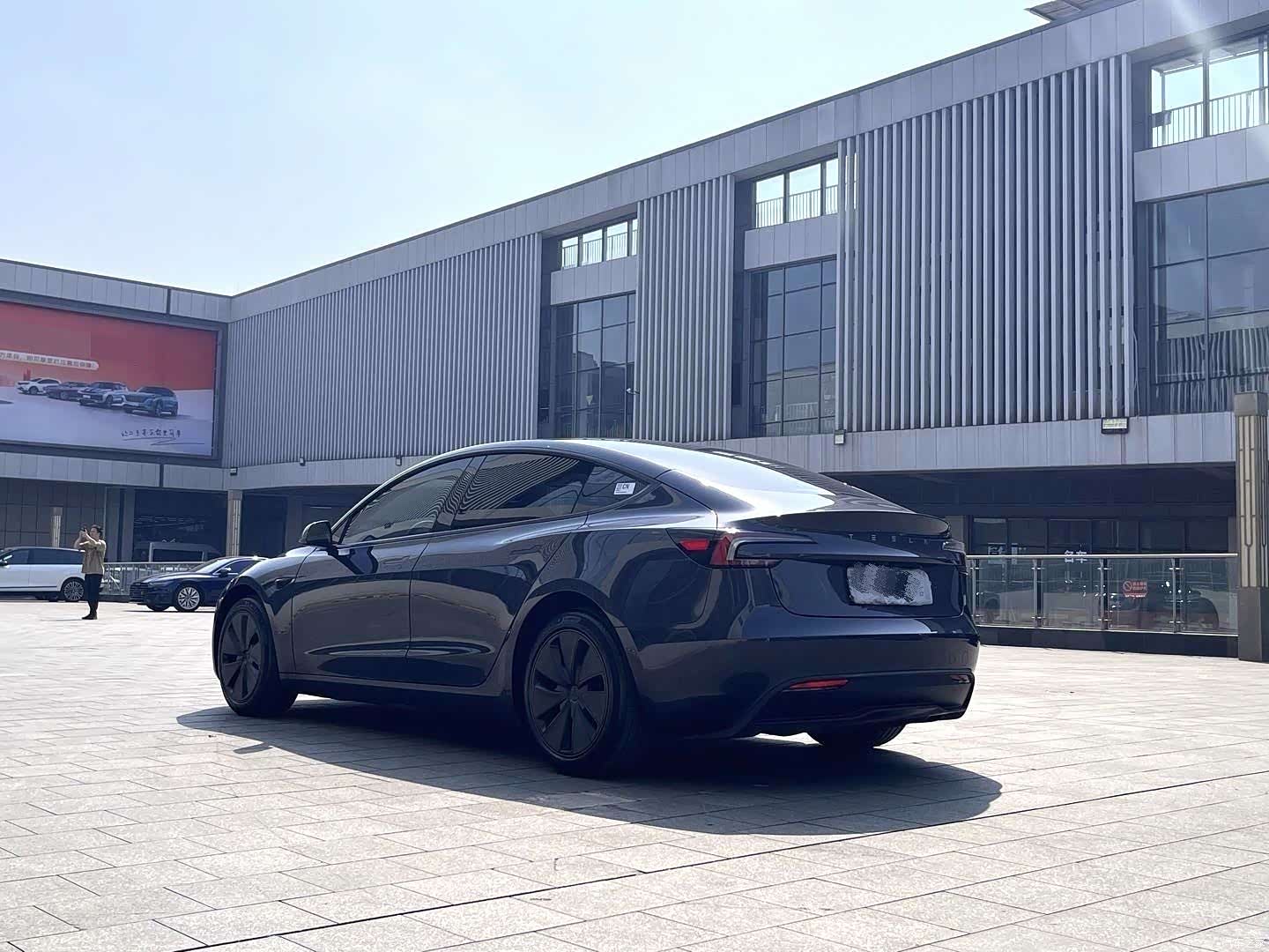 Tesla Model 3, 2024 6