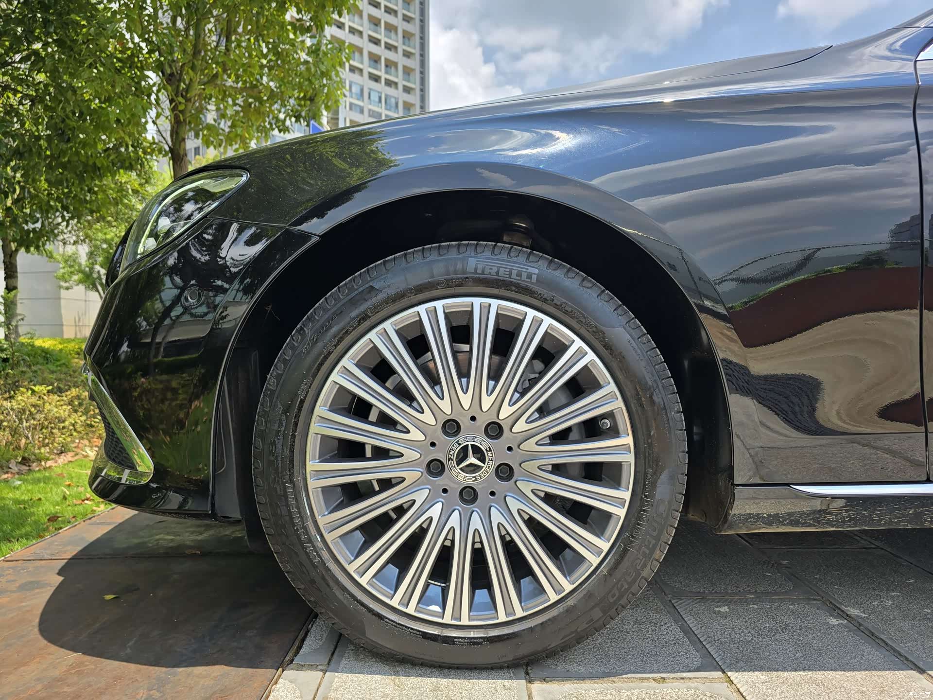 Mercedes-Benz E-Class, 2023 15